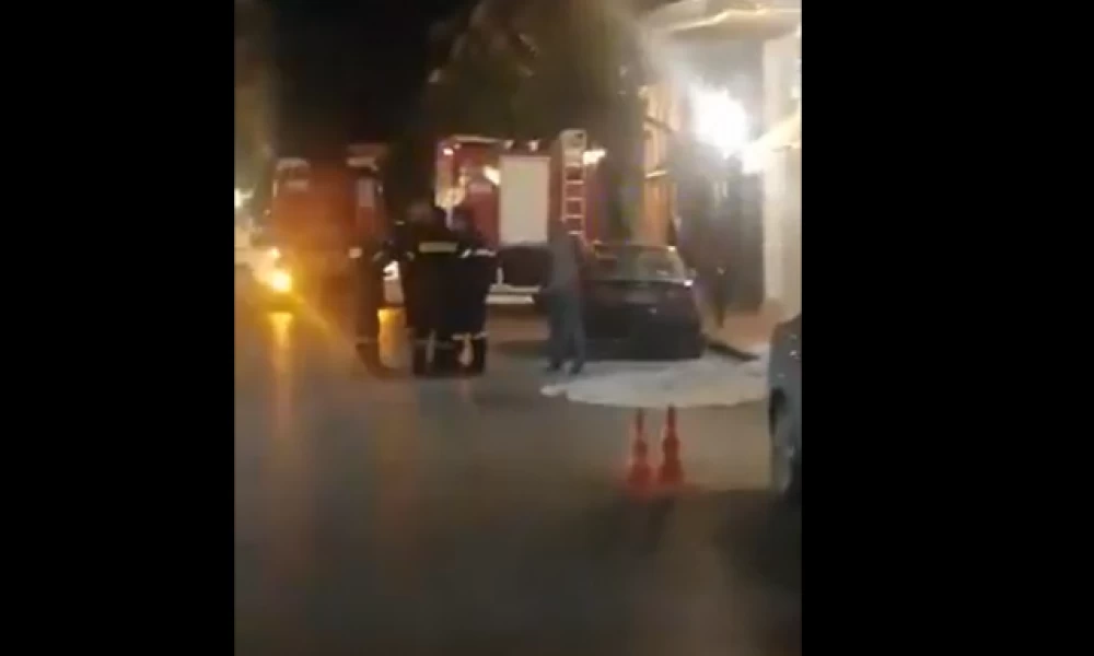 Aίσιο τέλος στο “θρίλερ” της Πτολεμαϊδας – Συνελήφθη ο πατέρας που απειλούσε να ρίξει το παιδί του από το μπαλκόνι